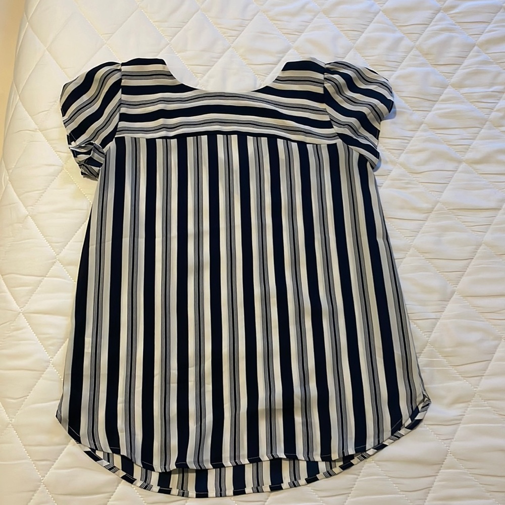 Loft Navy & White Striped Short Sleeved Blouse/Dress Top, Women’s XXS